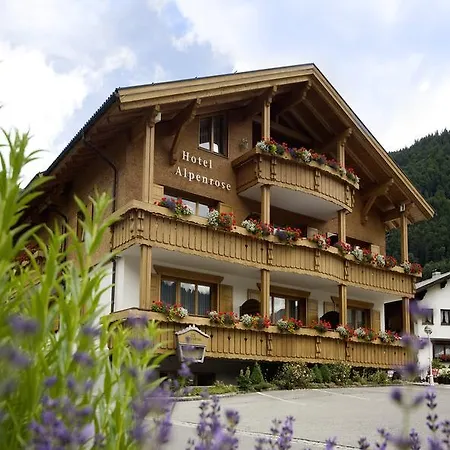 Alpenrose Hotel 4*