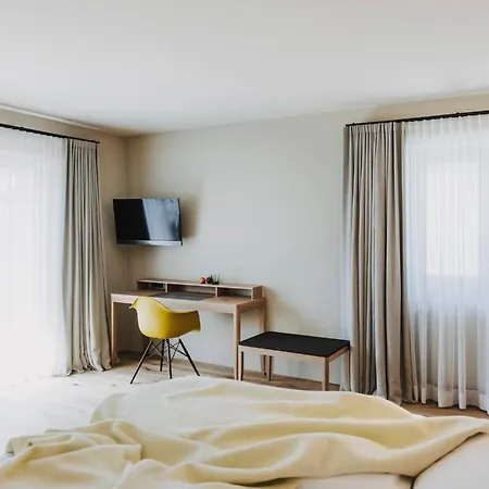 ホテル Alpenrose 4*