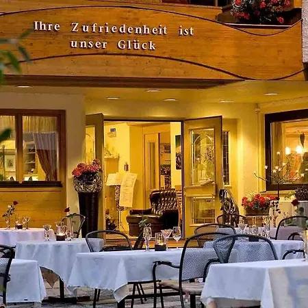 Alpenrose Otel 4*