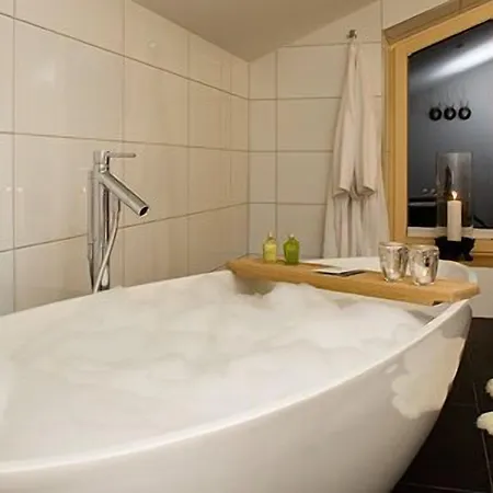 Alpenrose ホテル 4*